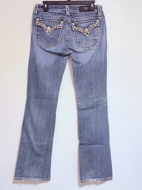 Miss Me Mid Rise Signature Boot Size 31